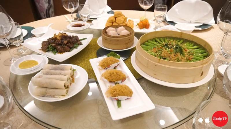 Cách bài trí bàn ăn Trung Quốc
