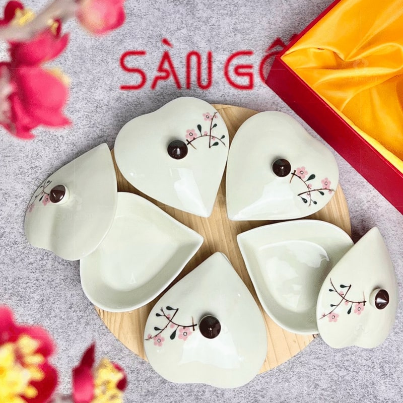 khay-mut-su-bat-trang-5-ngan-dang-trai-tim-khay-go-hoa-tiet-hoa-dao-hong