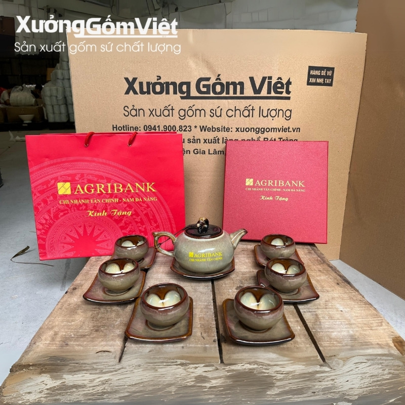 Mẫu ấm chén in logo làm quà tặng