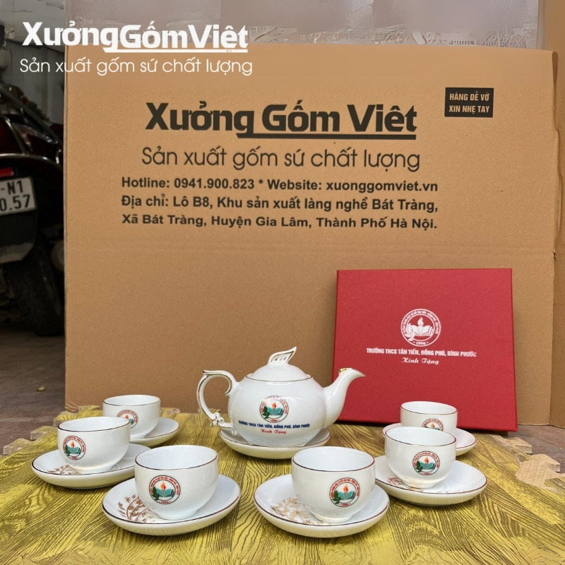 Mẫu ấm chén in logo làm quà tặng