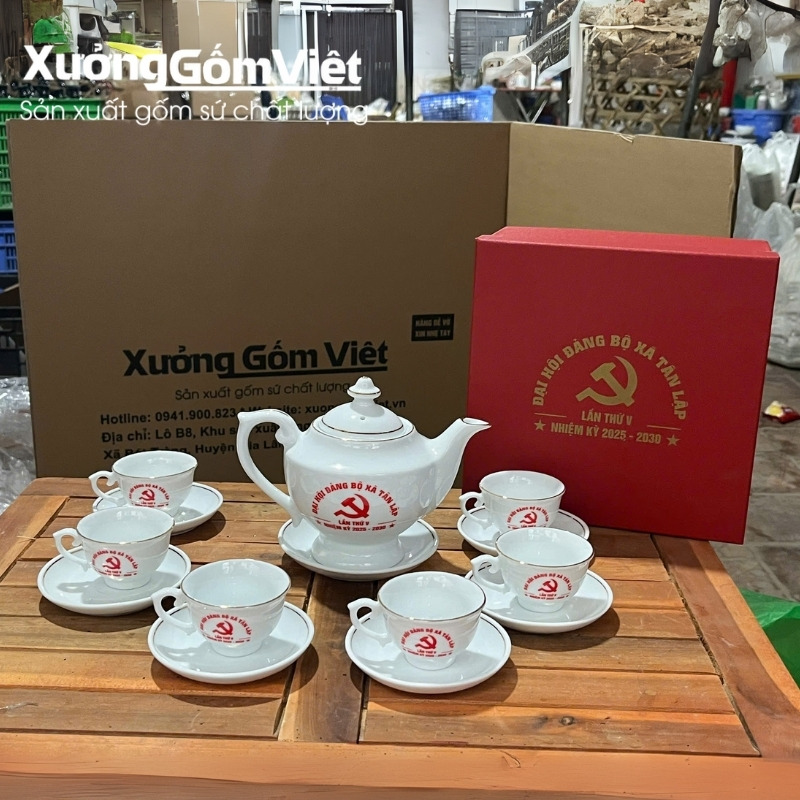 Ấm chén đại hội Đảng in logo