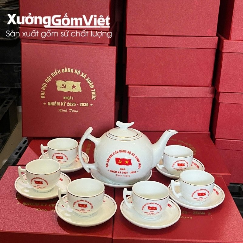 Ấm chén đại hội Đảng in logo
