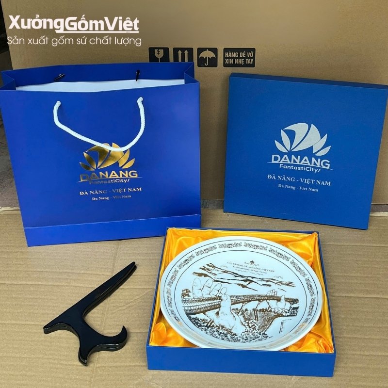 dia-trung-bay-in-logo-ky-niem-80-nam-ngay-cand (1)
