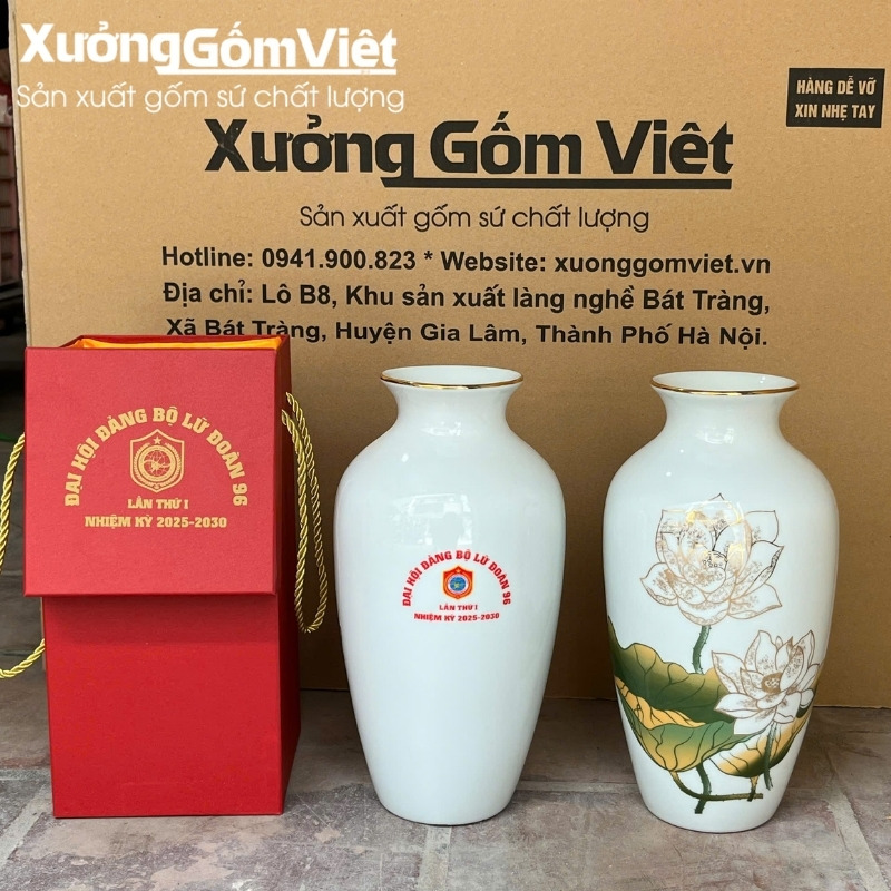 Lọ hoa đại hội Đảng in logo